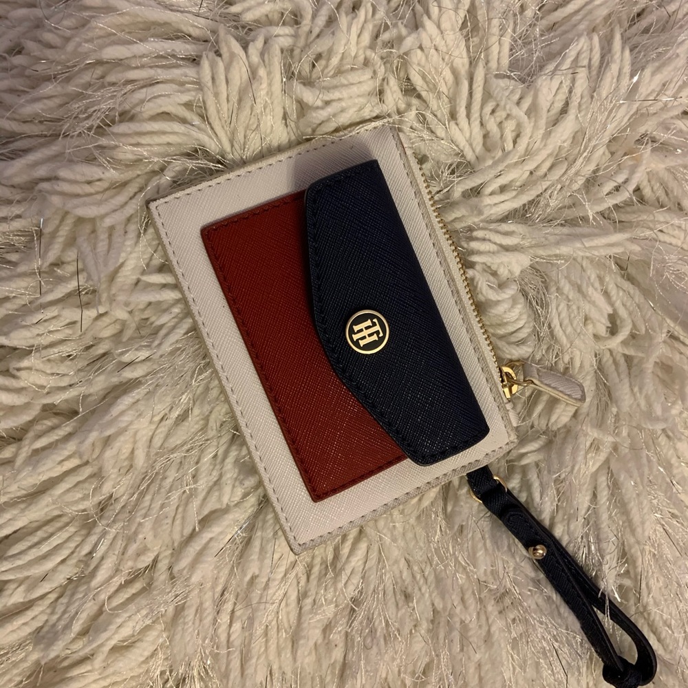 Used Tommy Hilfiger change purse.